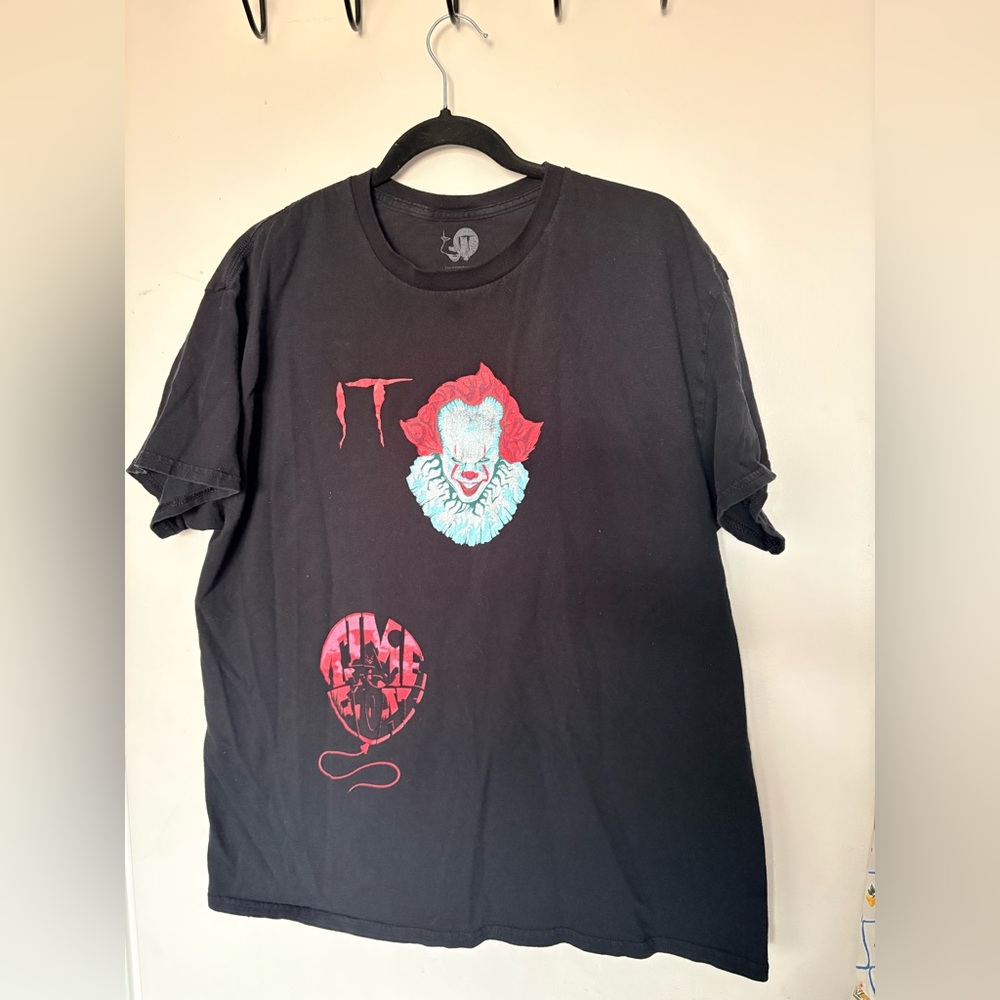 IT Graphic T-Shirt